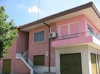 Rosa Cottage Mestre Otel